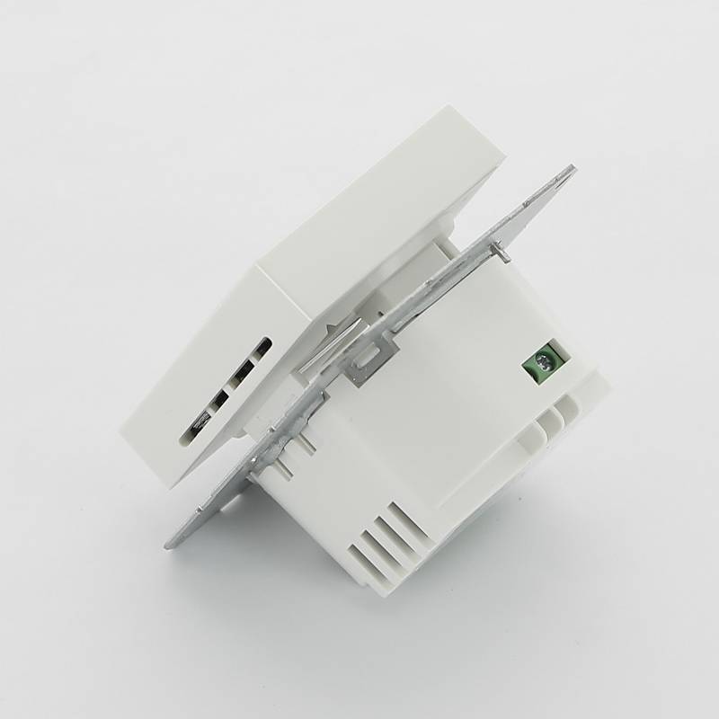 Термостат комнатный SALUS BTRP230 встраиваемый программируемый белый BTRP230