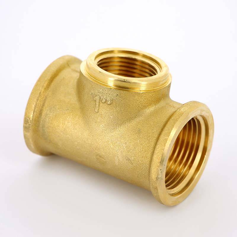 Тройник латунный Uni-Fitt 1x3/4x1 ВР 615G4340