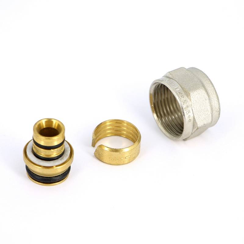 Соединитель для металлопластиковых труб Tiemme 16х2.0 мм M22 1637N162016