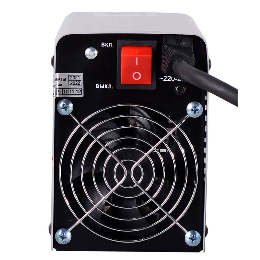 Сварочный инвертор Ресанта САИ-220К Компакт САИ-220К