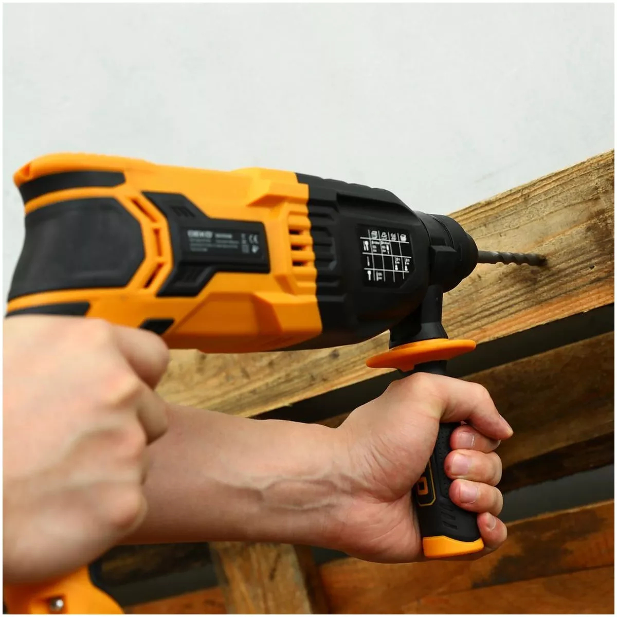 Перфоратор DEKO ZKH950 1050 Вт SDS-plus в кейсе ZKH950