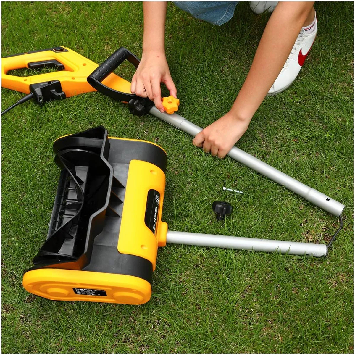 Снегоуборщик электрический Deko ST1700R 063-4303