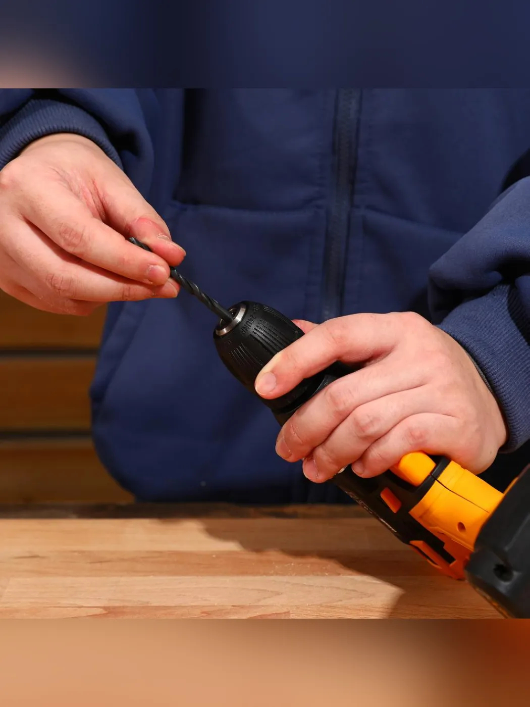 Дрель-шуруповерт аккумуляторная DEKO Banger 20V ONE+ 1x2.0 Ач 083-1116