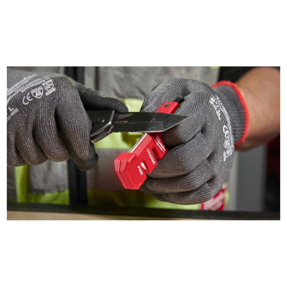 Точилка для ножей Milwaukee компактная 4932478562