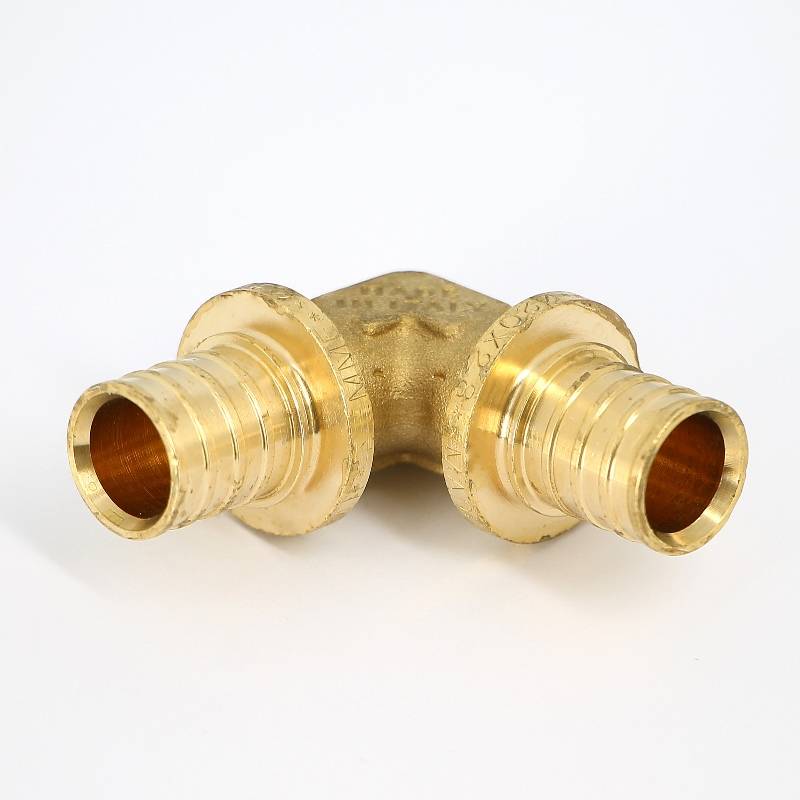 Угол аксиальный Uni-Fitt 20 мм латунь 743G7700