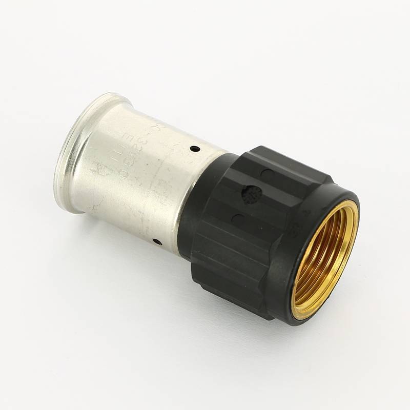 Муфта переходная пресс-В Henco PVDF 32х1 18PK-3206