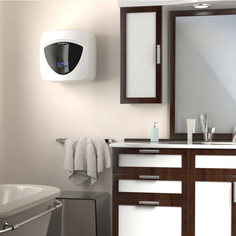 Водонагреватель электрический накопительный Ariston ABS ANDRIS LUX 30 30 л 3100608