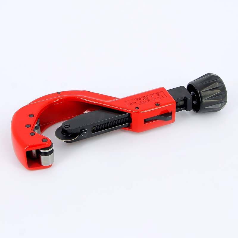 Резак для металлопластиковых труб круговой с фаскоснимателем Tiemme 0-63 мм 0340034