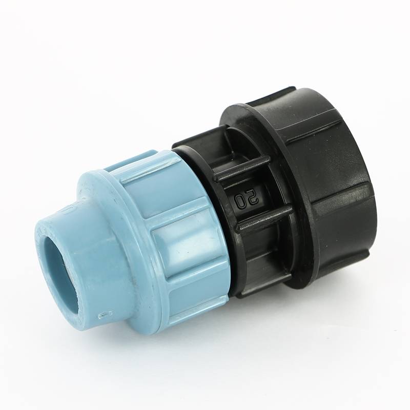 Муфта обжимная Unidelta для труб ПНД с внутренней резьбой 20х1 1004020004