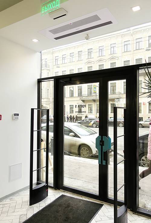 Тепловая завеса электрическая Тепломаш КЭВ-6П3031Е скрытого монтажа 6 кВт 106031