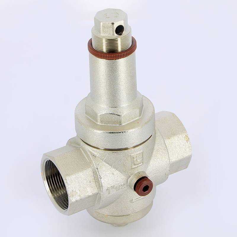 Редуктор давления Itap 143 1 1/2 ВВ с отверстием под аксиальный манометр 1430112