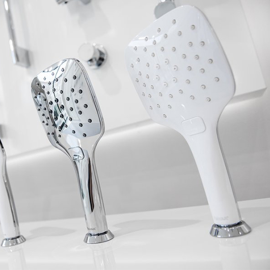 Лейка душевая RAVAK Air 958.00 3 режима 120 мм хром X07P348