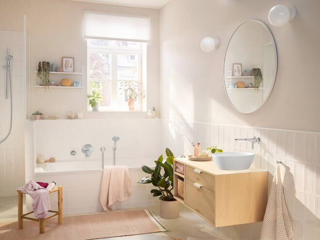 Смеситель для раковины настенный hansgrohe Rebris S внешняя часть 2 отверстия 72528000