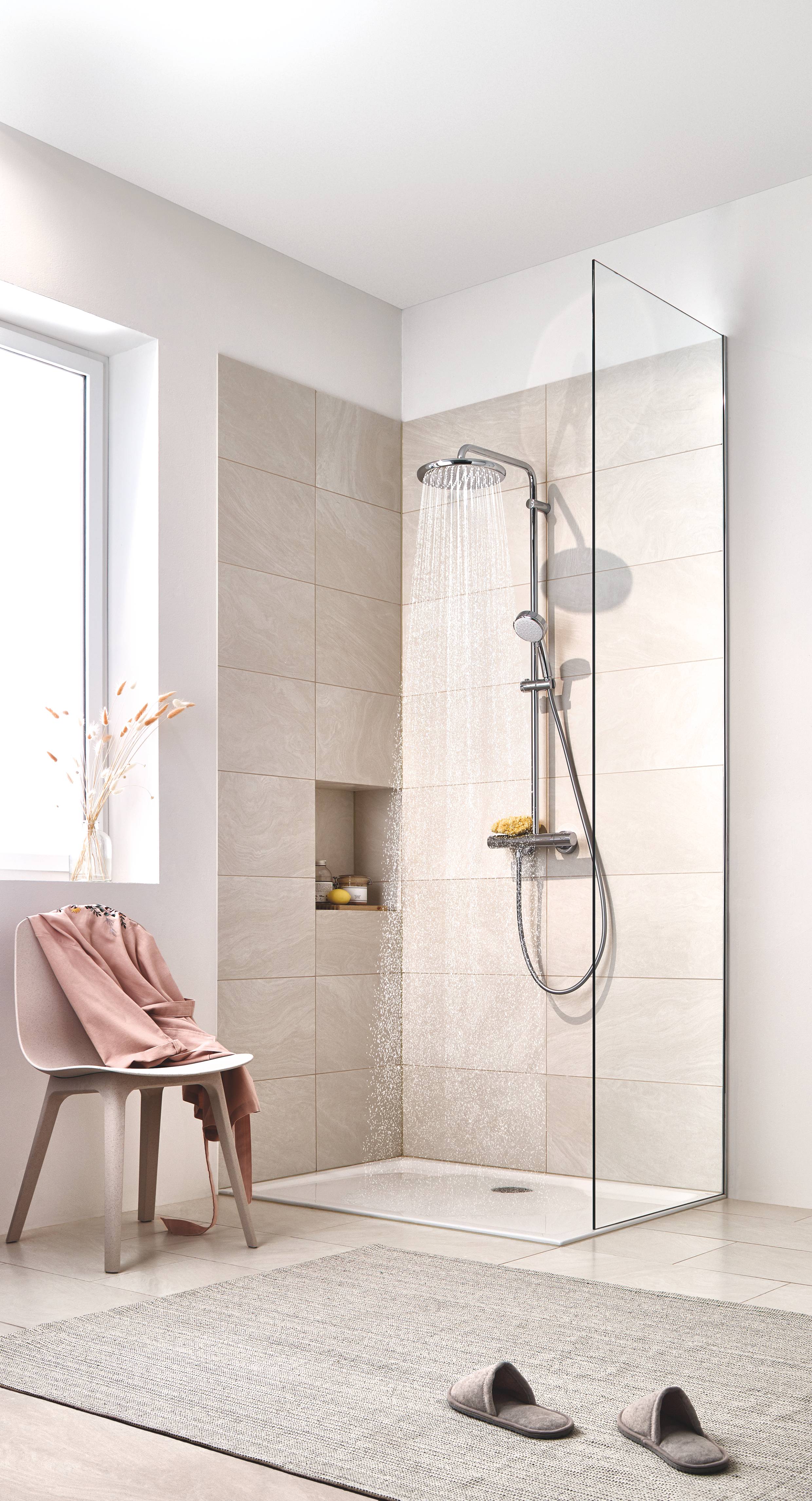 Верхний душ GROHE Tempesta 250 круглый хром/белый 26666000