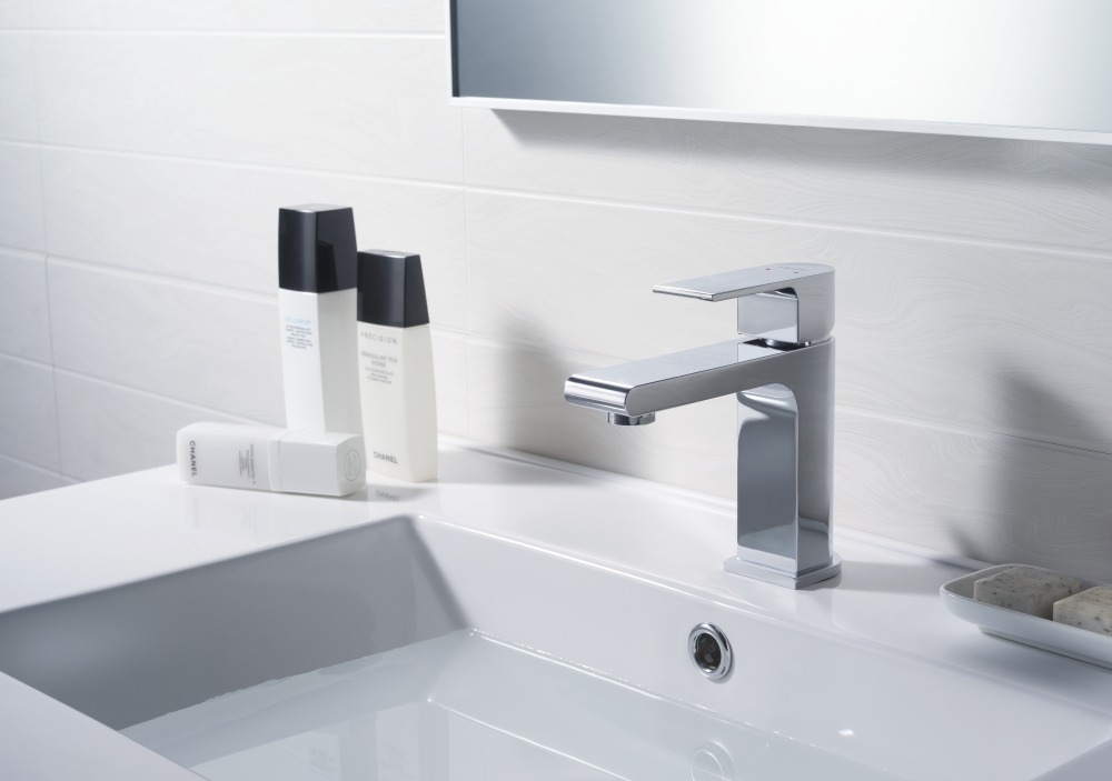 Смеситель для раковины Aquanet Лира 103 мм без донного клапана хром AQ1410CR