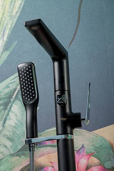 Смеситель напольный для ванны с душем Boheme Venturo хром глянцевый 379