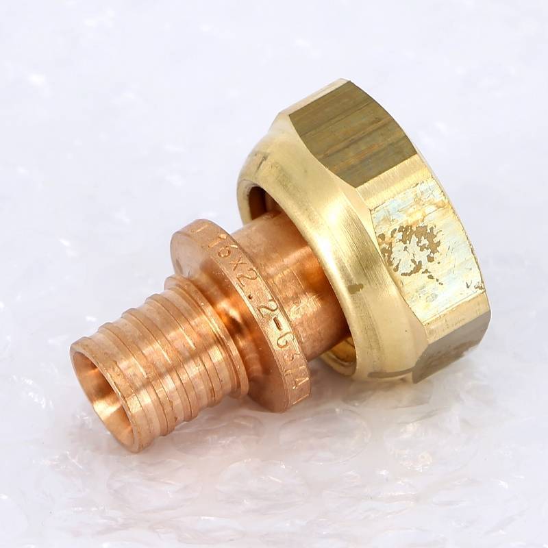 Муфта с накидной гайкой Rehau Rautitan RX 16х3/4 бронза 456336