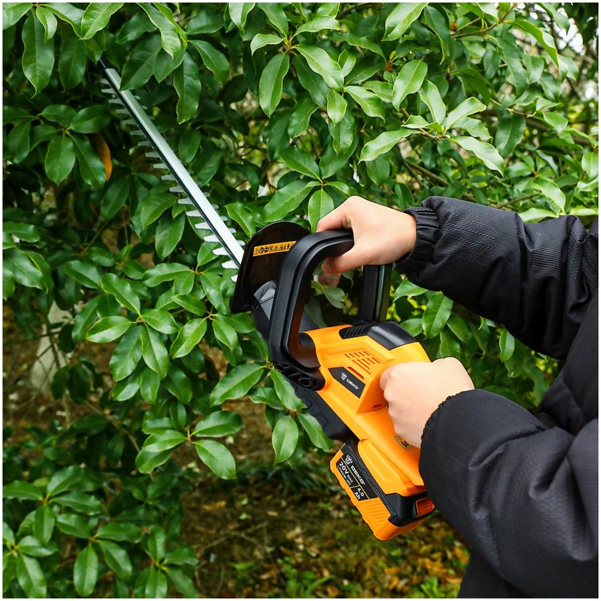 Кусторез аккумуляторный DEKO DKBC51 510 мм 1x4.0 Ач 063-4301