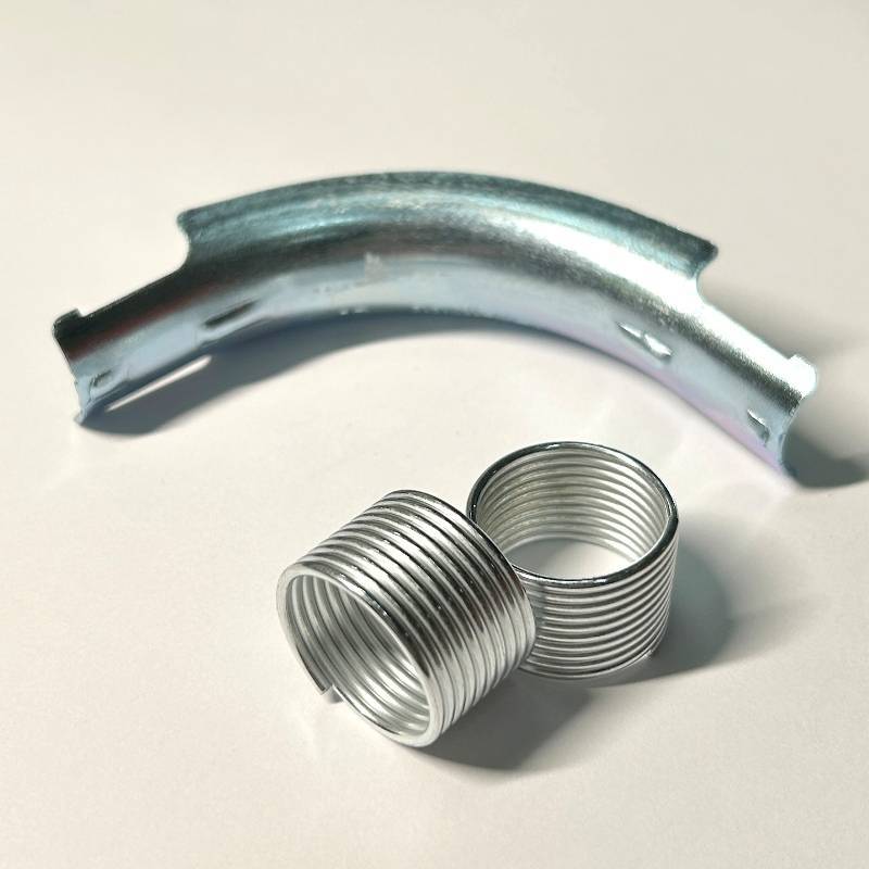 Фиксатор поворота трубы Uni-Fitt 20 мм 90° стальной с кольцами 859R2000