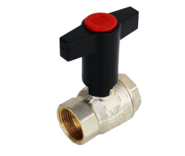 Кран шаровой General Fittings 3/4 В-В с высокой пластиковой ручкой EV346200