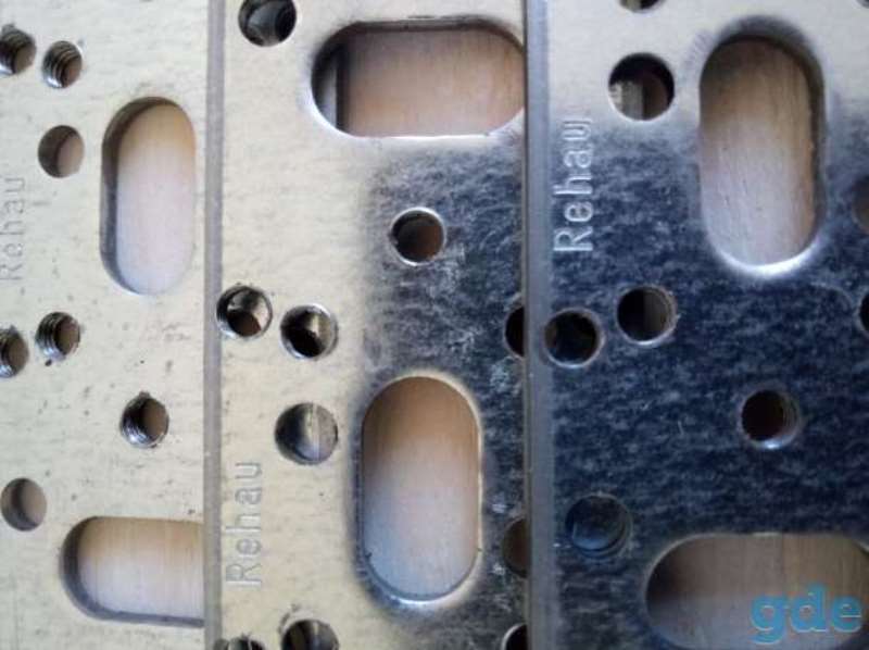 Монтажная шина для водорозеток REHAU 2 м 105623