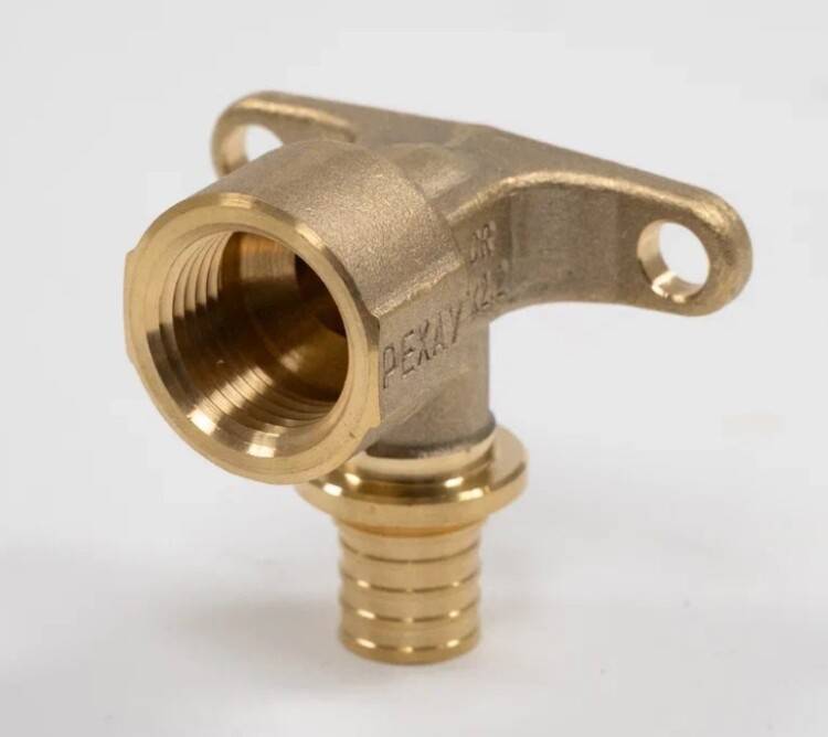 Угольник настенный REHAU RAUTITAN MX 25-Rp 3/4 короткий латунь 11093611001