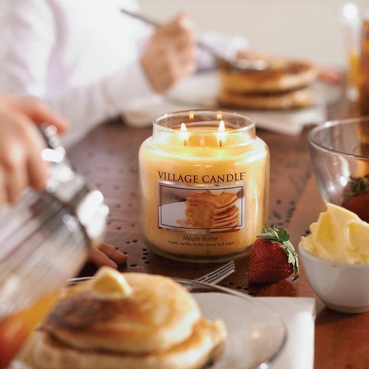 Ароматическая свеча Village Candle Maple Butter 389 г 10119