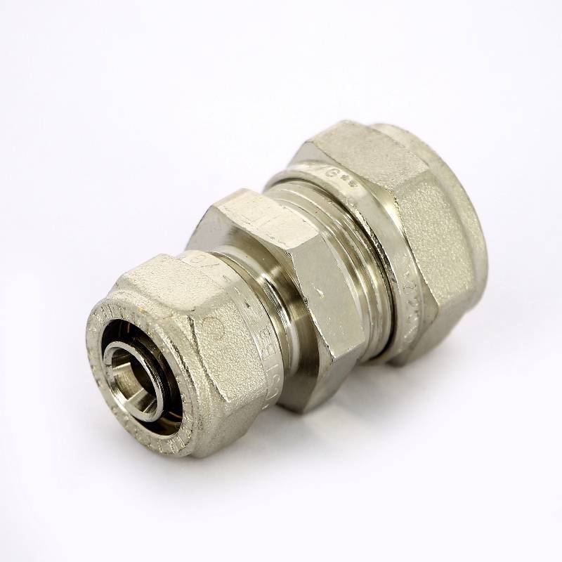 Муфта обжимная никелированная переходная Tiemme 1600 20х16 мм 1600053