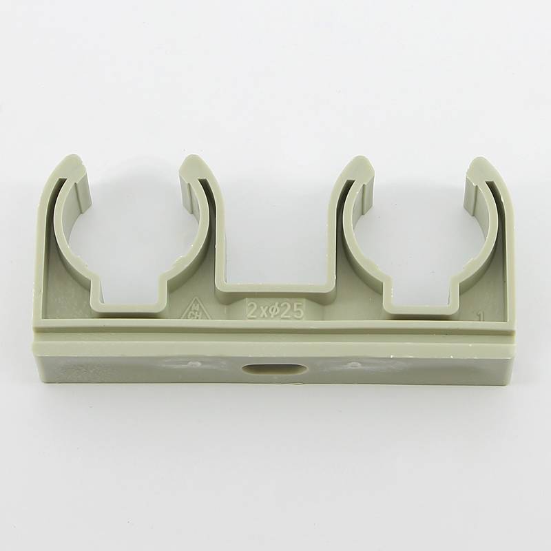 Крепление двойное для полипропиленовых труб FV-Plast 25 мм 902025