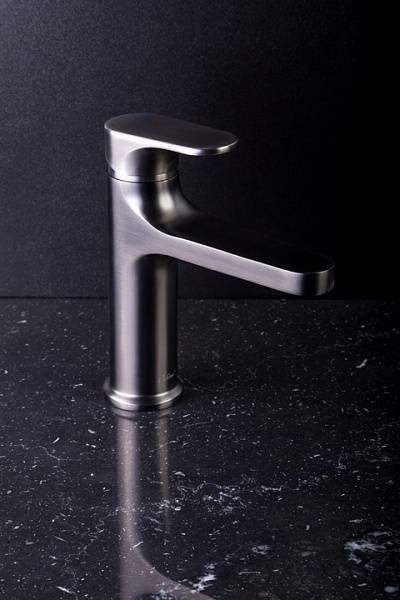 Смеситель для раковины высокий Boheme Spectre оружейная сталь 452-GM