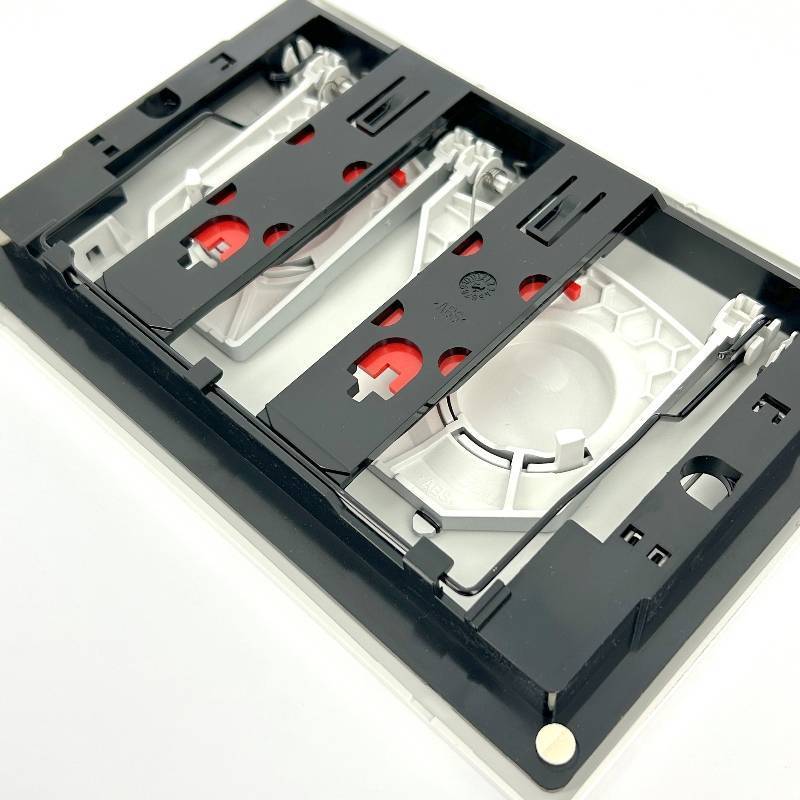 Кнопка смыва Alca Dot.Dot белый матовый/хром матовый M1976-2