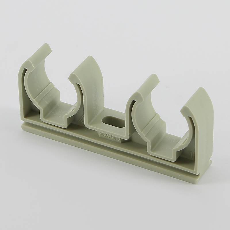 Крепление двойное для полипропиленовых труб FV-Plast 25 мм 902025