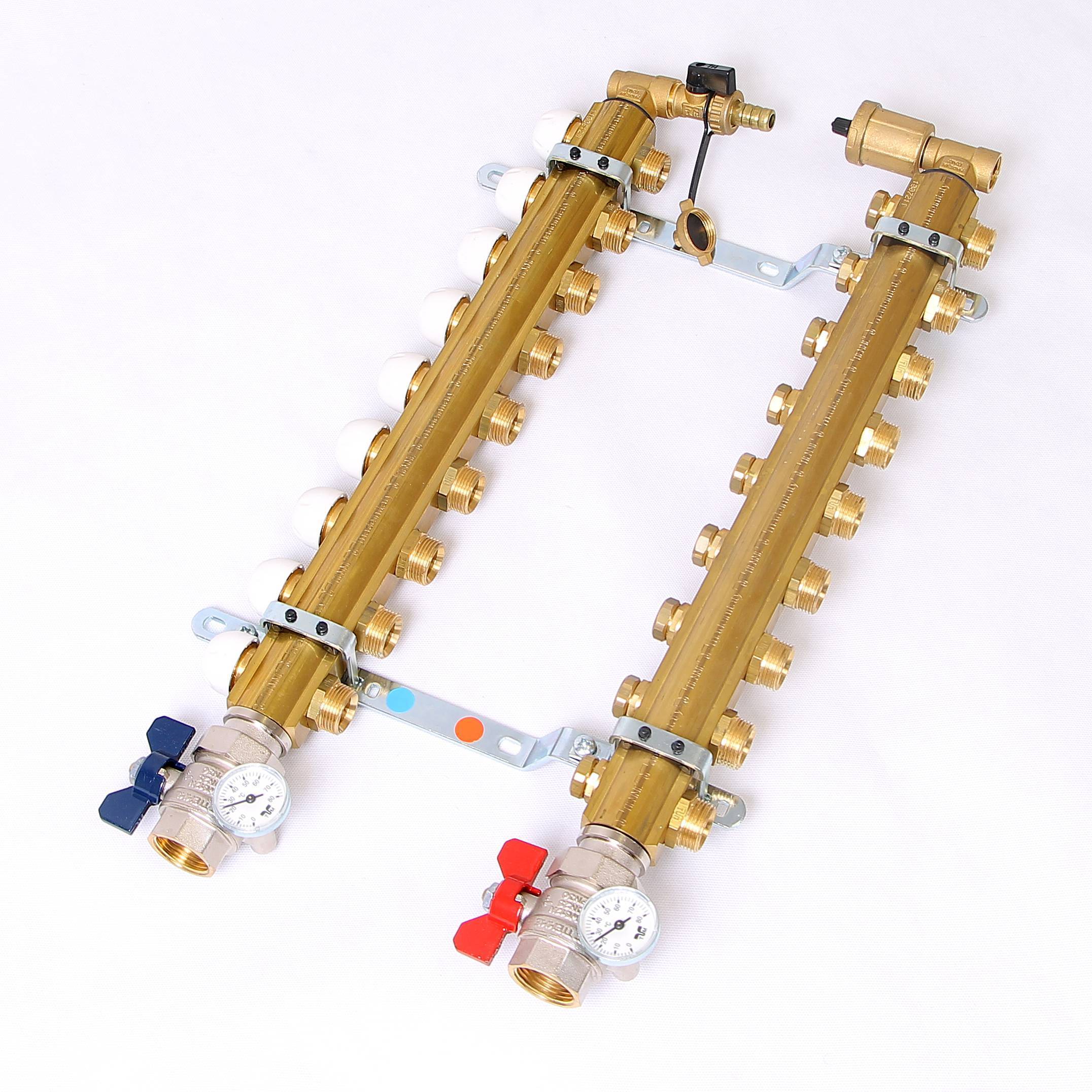 Коллекторная группа Tiemme 1x3/4 EK 9 выходов с кронштейнами и вентилями 3870042