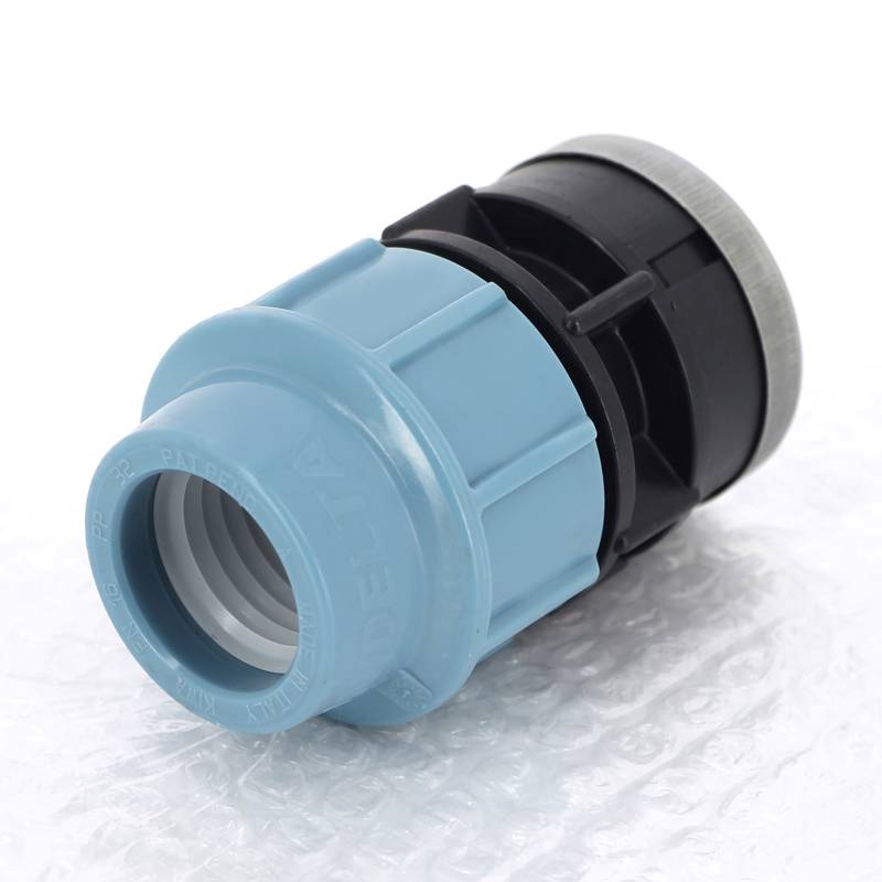 Муфта обжимная Unidelta для труб ПНД с внутренней резьбой 32х1 1/4 1004032005