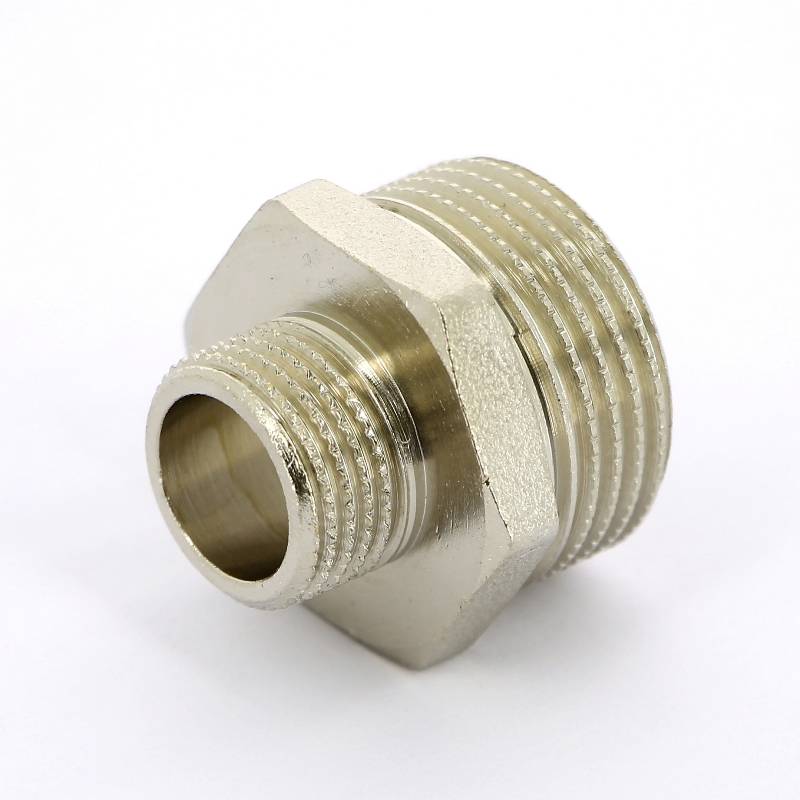 Ниппель резьбовой переходной Tiemme 1 x 1/2 НН никелированный 1500205