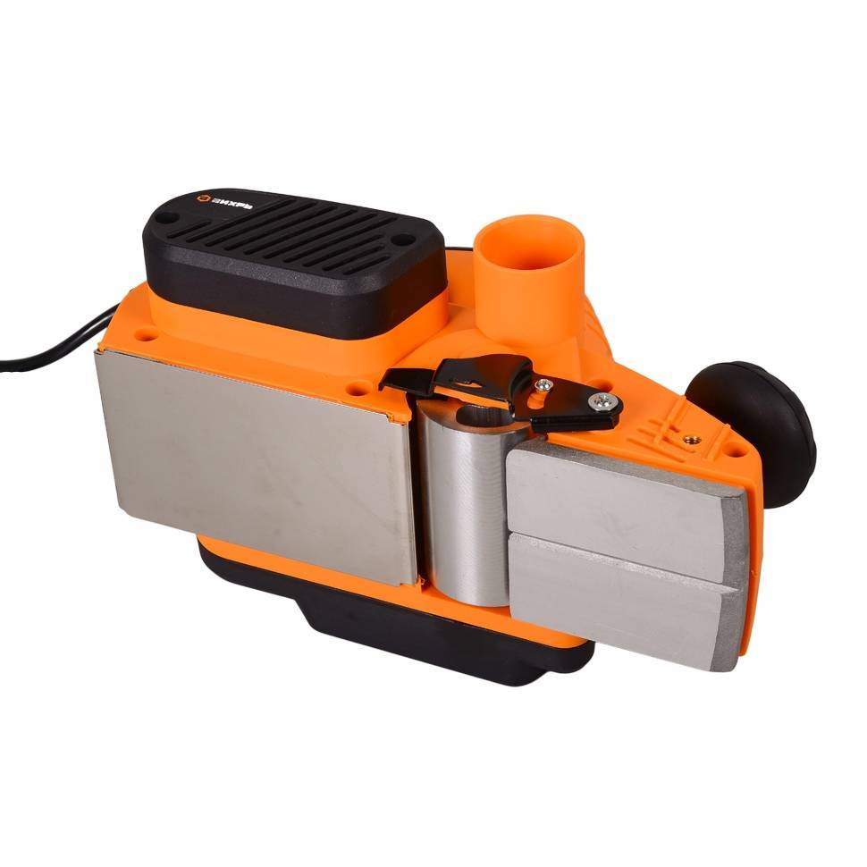 Рубанок электрический Вихрь Р-82/