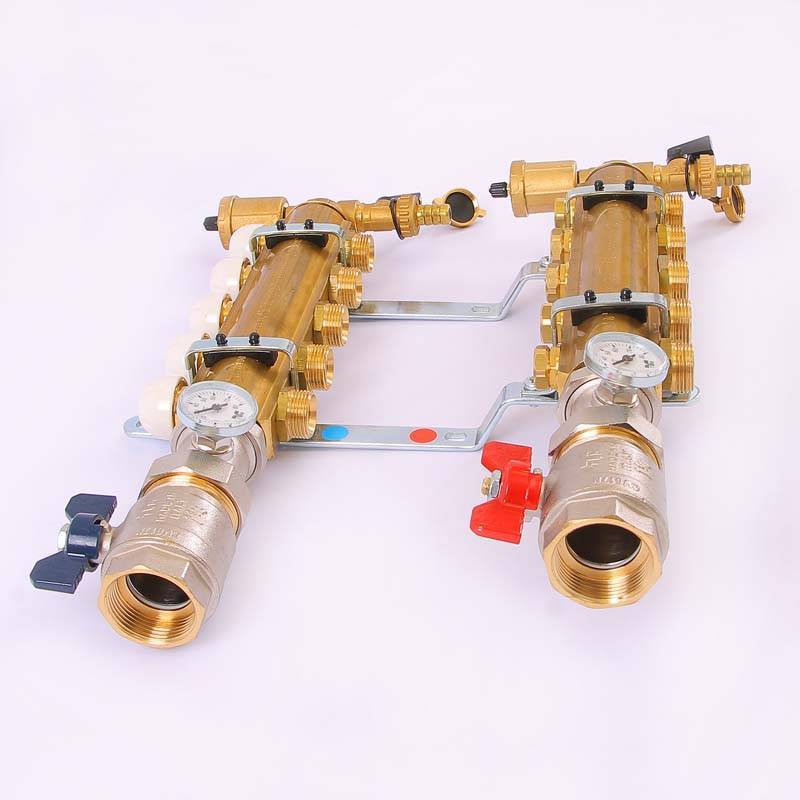 Коллекторная группа с регулировочными и термостатическими вентилями TIEMME 1 1/4x3/4 EK 5 выходов 3870133