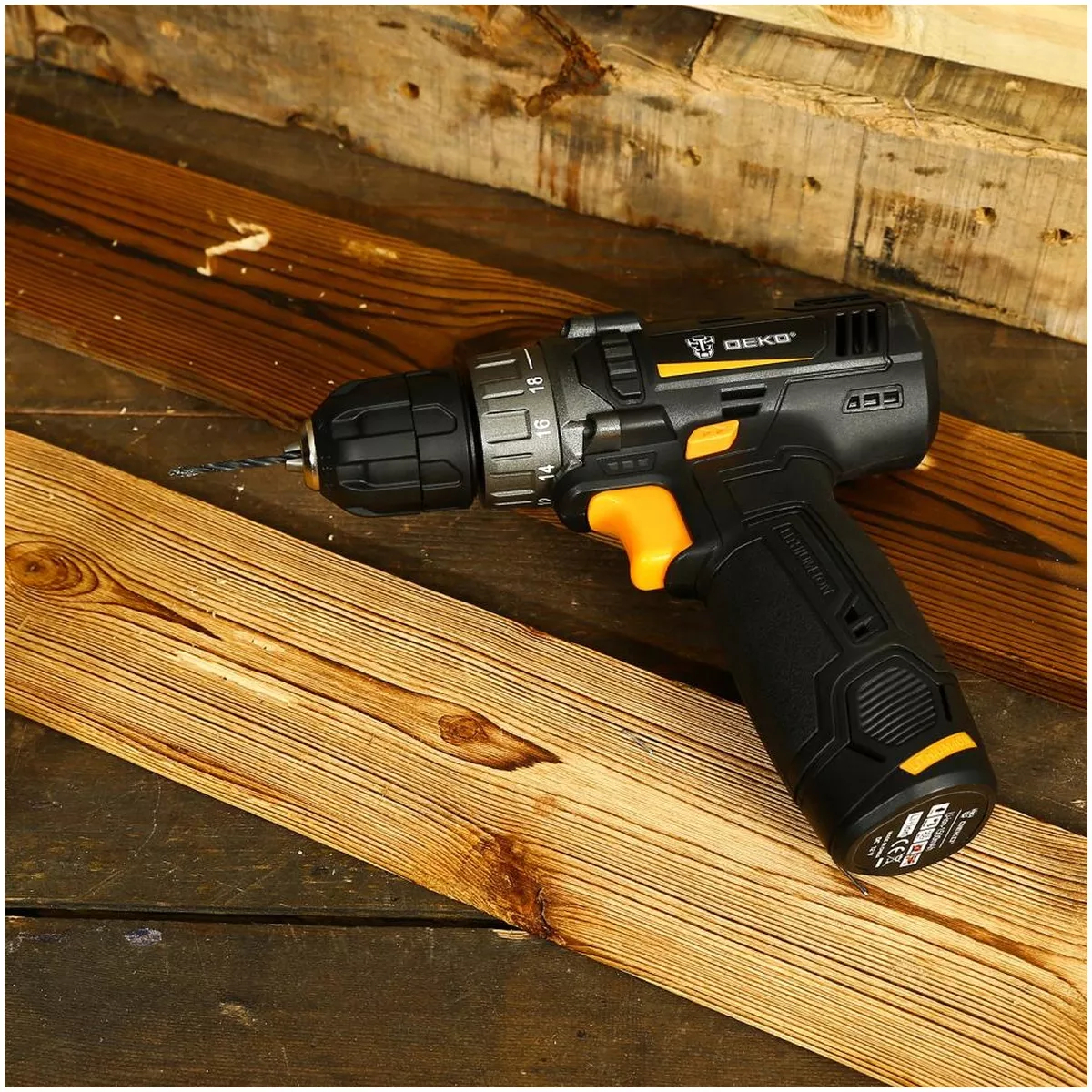 Дрель-шуруповерт аккумуляторная DEKO GCD12DU3 12 В GCD12DU3