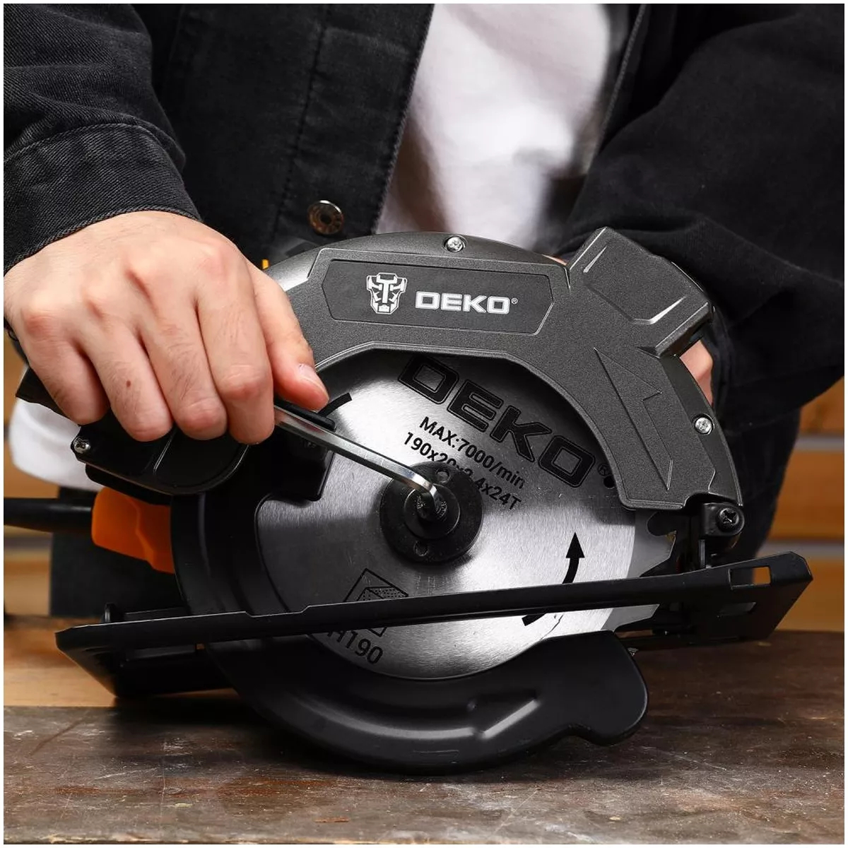 Пила дисковая DEKO DKCS1800-190 Laser 1800 Вт 190 мм лазерный указатель 063-4102