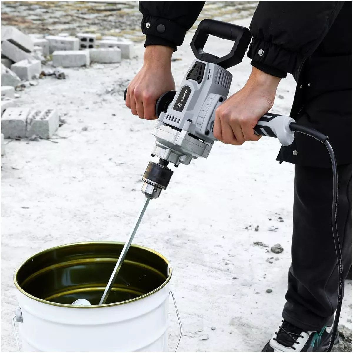 Миксер строительный DEKO DKM1500 1500 Вт с патроном 063-4161