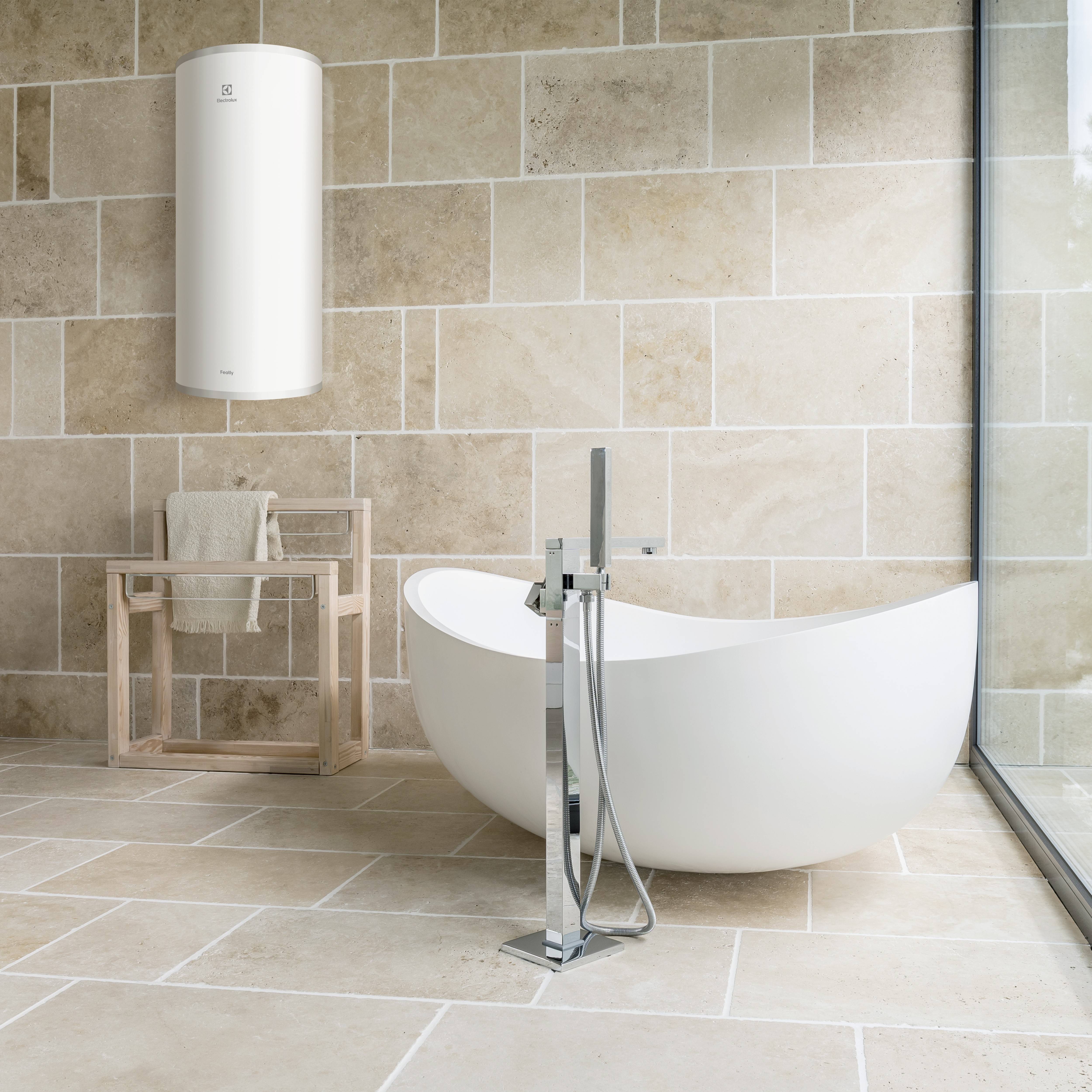 Водонагреватель накопительный Electrolux EWH 30 Featly 1305436