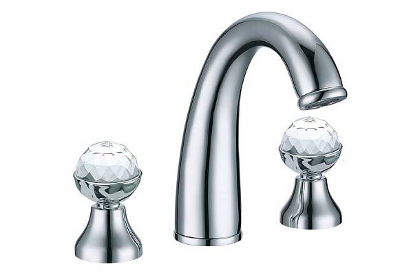 Смеситель для раковины Boheme Brillante Presente на 3 отверстия хром 357