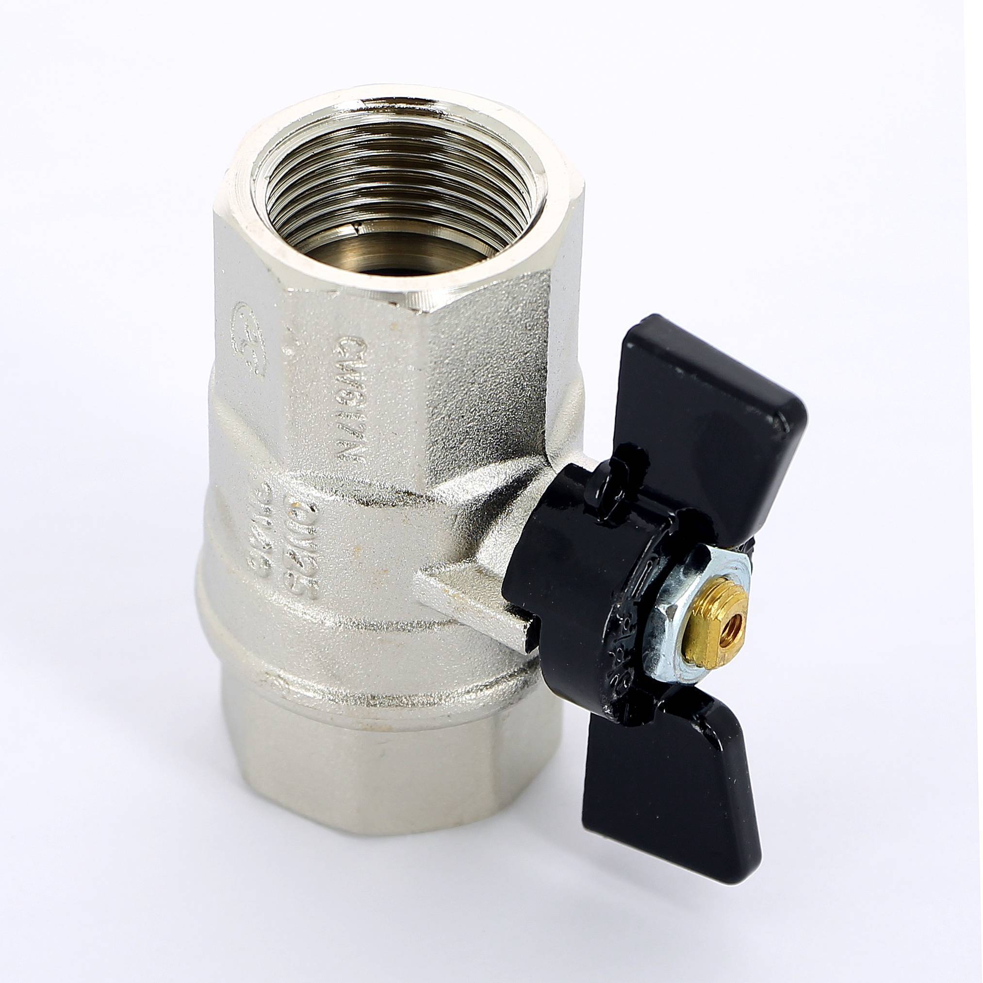 Кран шаровой Bugatti NEVADA 1 ВВ ручка-бабочка 4020104