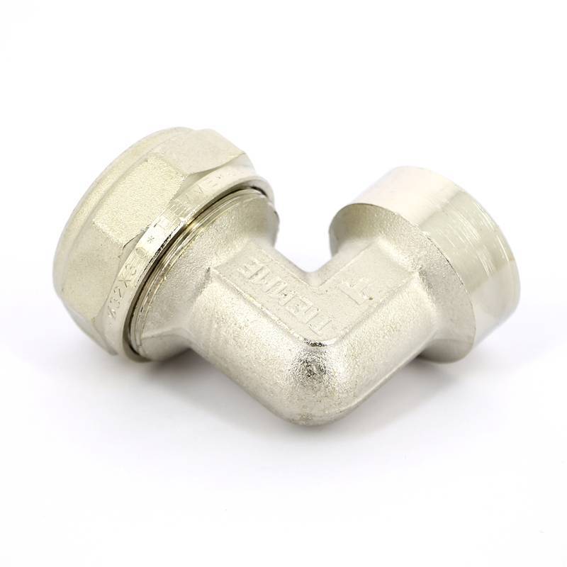 Угольник обжимной Tiemme никелированный 32х1 ВР 1600060