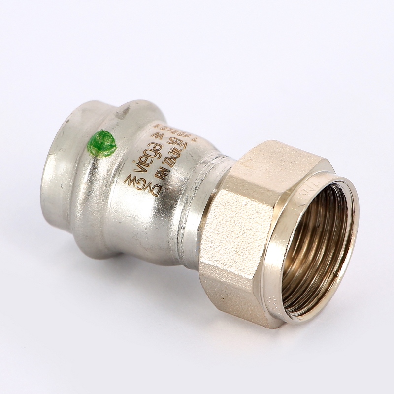 Муфта пресс с накидной гайкой 22х3/4' нерж. сталь плоская  прокладка Sanpress Inox SC-Contur