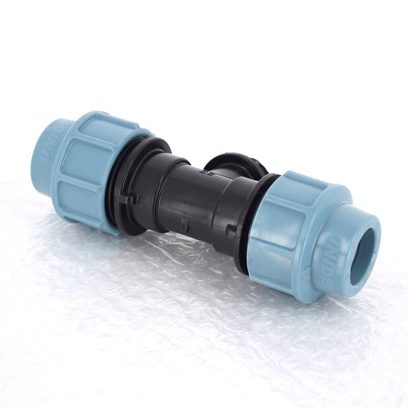 Тройник компрессионный Unidelta ПНД 25x3/4 наружная резьба 1010025003