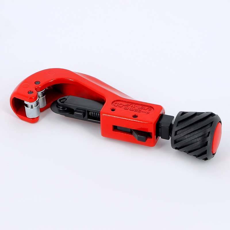 Резак для металлопластиковых труб круговой с фаскоснимателем Tiemme 0-32 мм 0340032