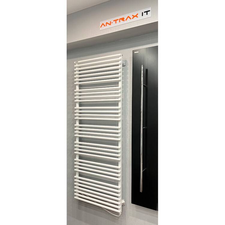 Полотенцесушитель электрический Antrax IT VP 22 485x1016 мм белый матовый с термостатом ETVP22048100TBCOR