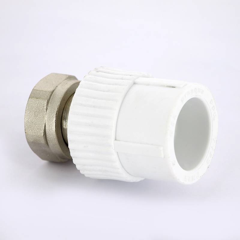 Муфта Pro Aqua 32 мм x 1 В с накидной гайкой PA29018