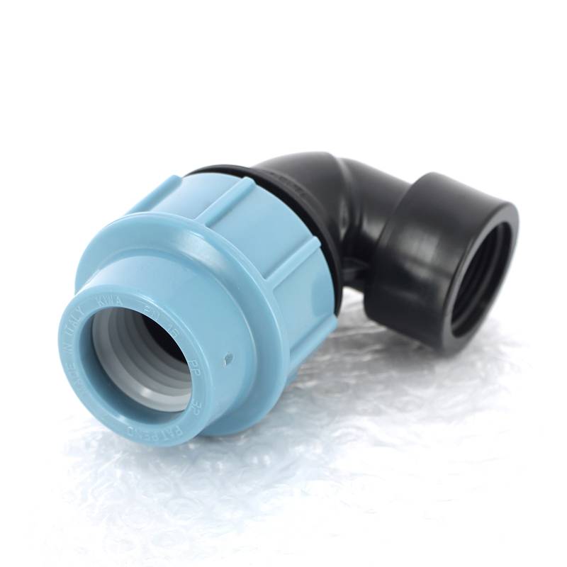 Угольник обжимной Unidelta Deltone 32х1 внутренняя резьба для ПНД труб 1009032004